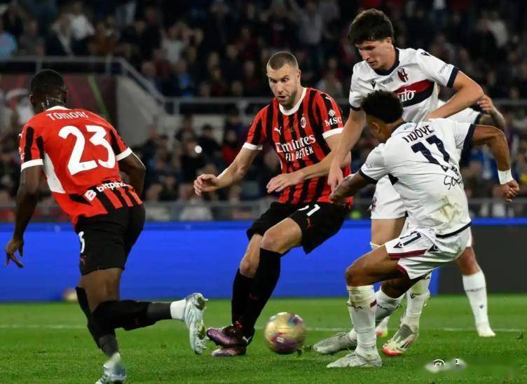 欧联杯:一场两边都伤得没人用的欧联杯意甲内战,博洛尼亚和罗马能踢成啥样?足球赛事分析